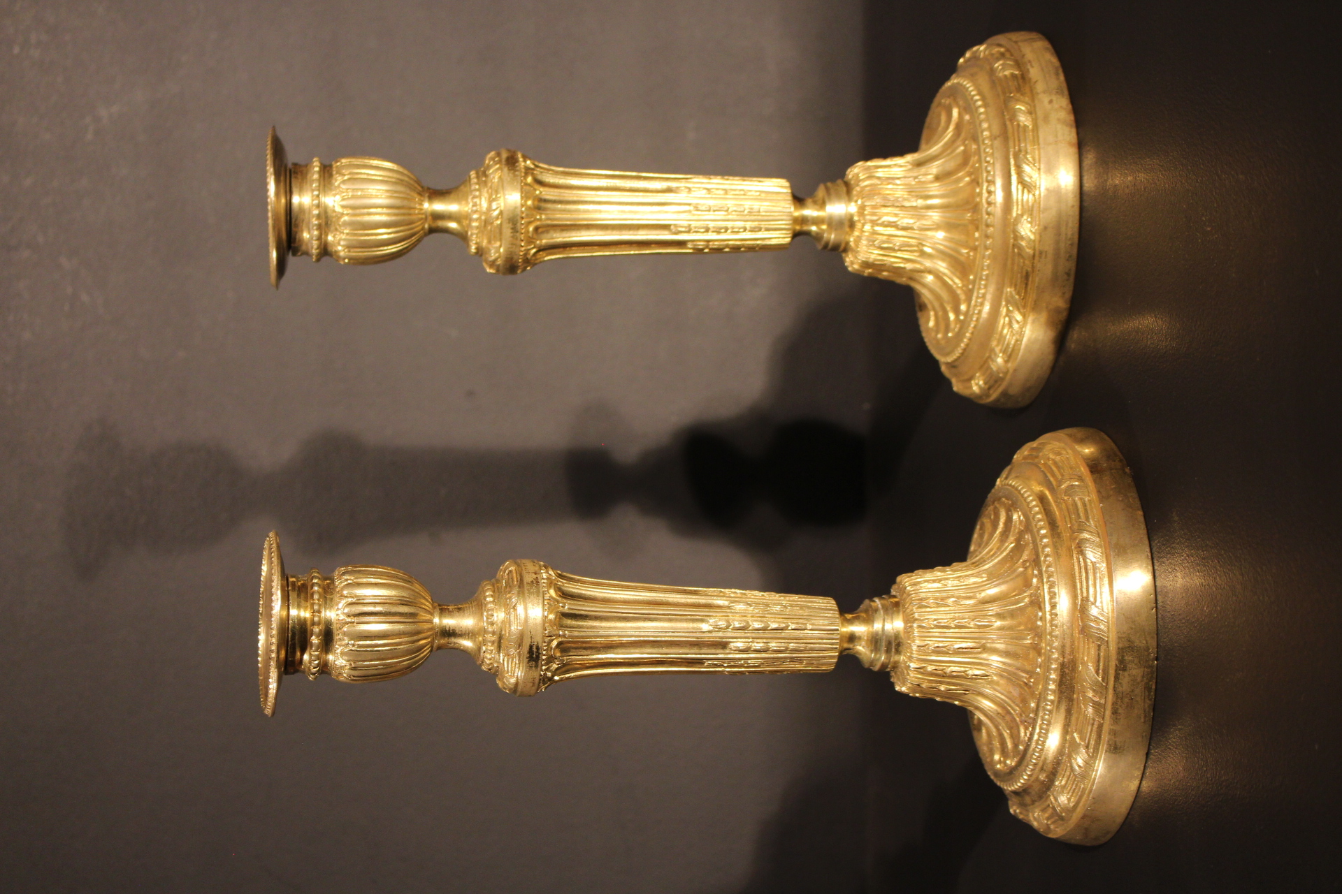 Paire de bougeoirs Louis XVI