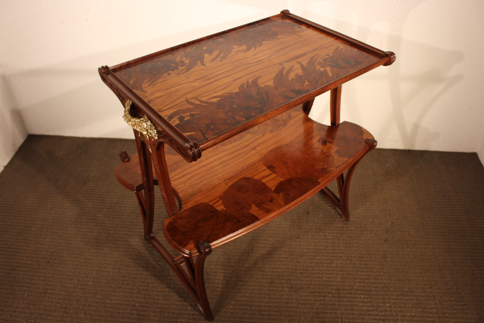  Table à thé Art Nouveau de L-Majorelle